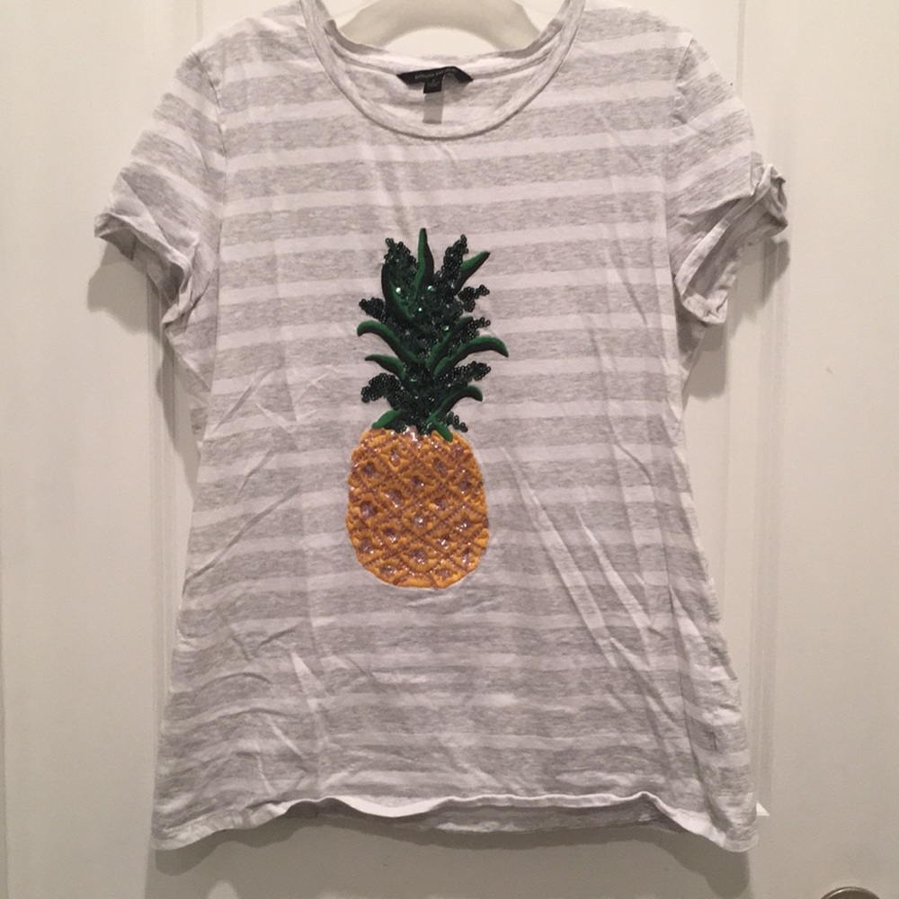 Pineapple tee